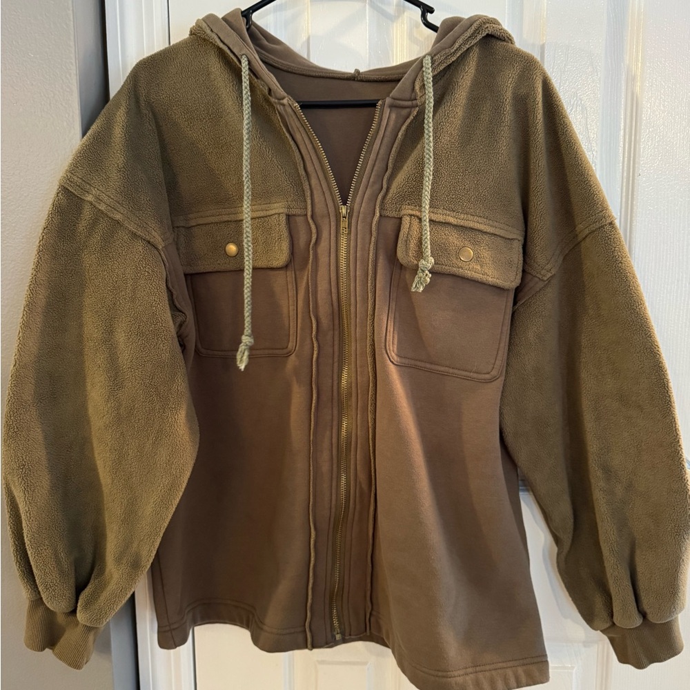Green Hooded Jacket with Pockets